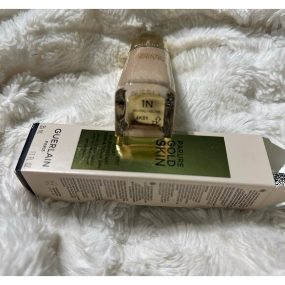 Guerlain Parure Gold Skin foundation 1N - Picture 5 of 6